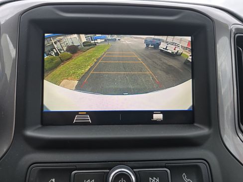 Used 2022 Chevrolet Silverado 1500 Custom image 27