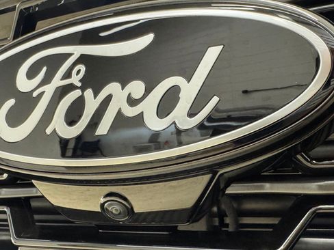 New 2025 Ford Expedition Platinum w/ Stealth Performance Package image 23