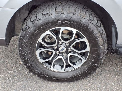 Used 2022 Ford Expedition XLT image 9