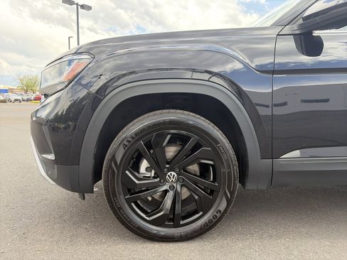 Used 2022 Volkswagen Atlas SE w/ Panoramic Sunroof Package AWD/4WD image 8