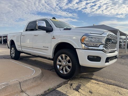 Used 2024 RAM 2500 Limited image 3