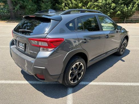 Used 2023 Subaru Crosstrek 2.0i Premium AWD/4WD image 6