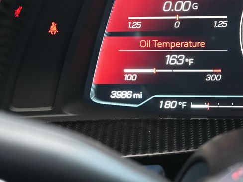 Used 2023 Chevrolet Corvette Stingray Premium Conv w/ Z51 Performance Package RWD image 19