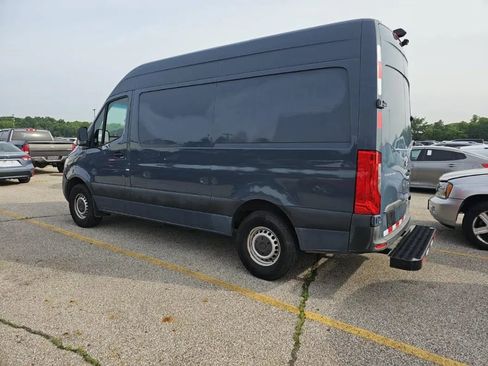 Used 2019 Mercedes-Benz Sprinter 144 image 2