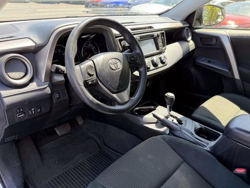 Used 2018 Toyota RAV4 LE w/ All Weather Liner Package AWD/4WD image 8