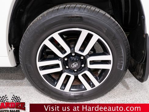 Used 2018 Toyota 4Runner Limited image 9