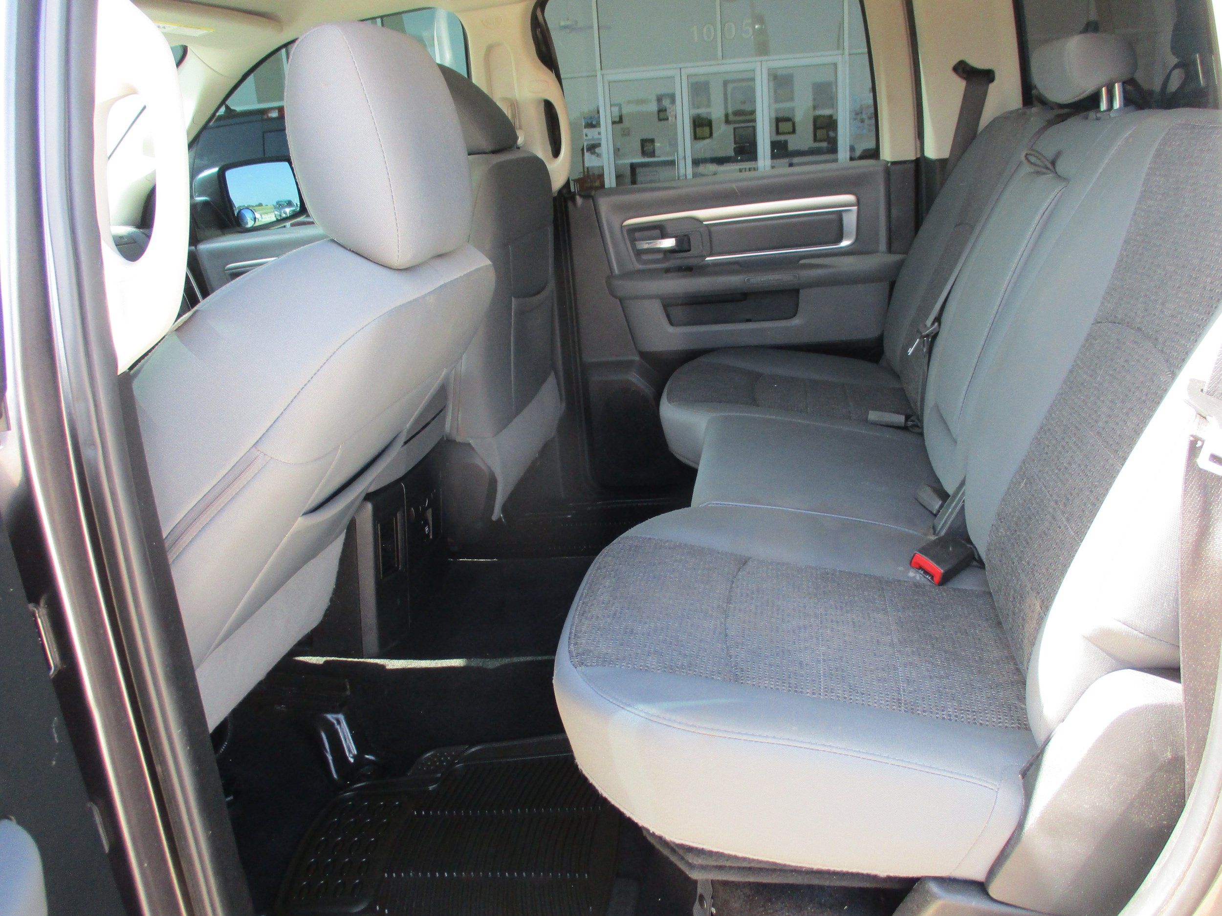 Used 2017 RAM 1500 Big Horn AWD/4WD image 5