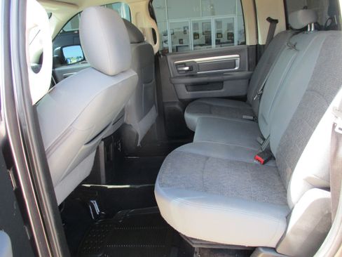 Used 2017 RAM 1500 Big Horn AWD/4WD image 5
