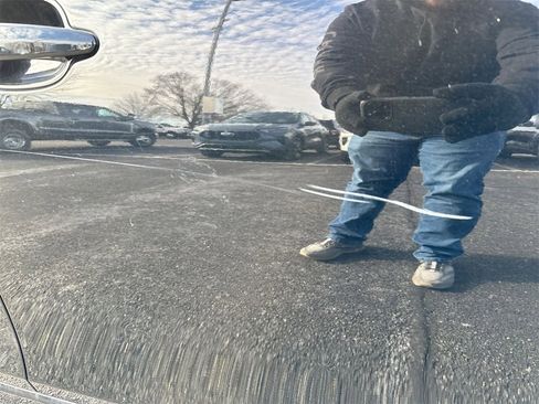 Used 2010 BMW 528i Sedan image 30