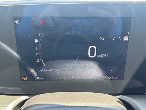 Used 2025 Buick Encore GX Preferred AWD/4WD image 20