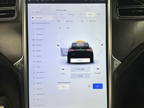 Used 2016 Tesla Model X Performance image 18