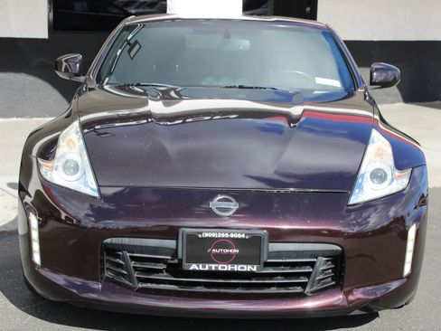 Used 2014 Nissan 370Z Coupe image 2