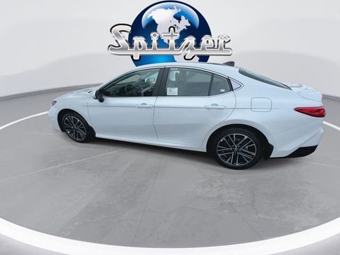 New 2026 Toyota Camry XLE image 7