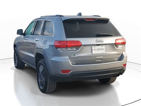 Used 2018 Jeep Grand Cherokee Limited image 3