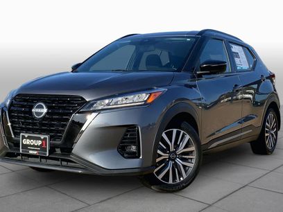 Used 2023 Nissan Kicks SR