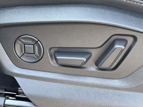 Certified 2025 Audi Q7 2.0T Premium Plus w/ Premium Plus Package AWD/4WD image 16