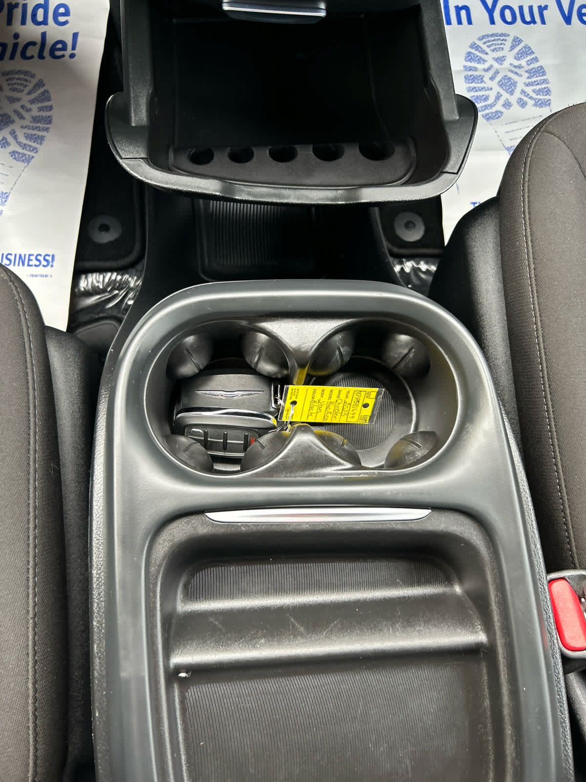 Used 2023 Chrysler Pacifica Touring FWD image 19