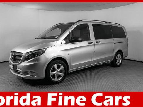 Used 2016 Mercedes-Benz Metris Passenger w/ Premium Appearance Package image 1
