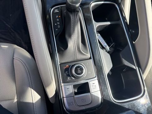 Used 2022 Kia Telluride EX w/ EX Premium Package image 24