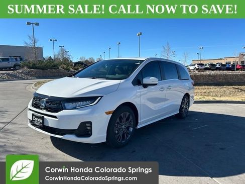 New 2026 Honda Odyssey Touring image 4