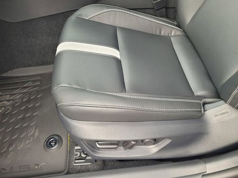 New 2026 Toyota Camry SE image 12