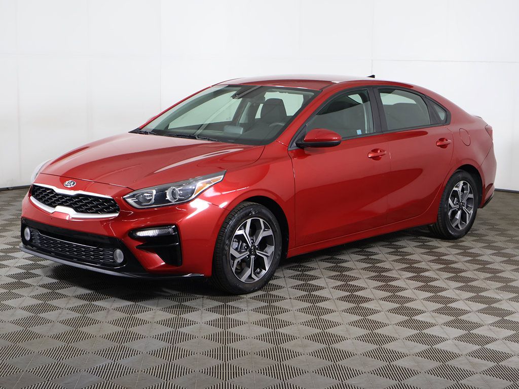 Used 2019 Kia Forte LXS FWD image 5