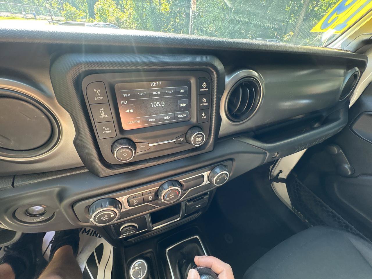 Used 2019 Jeep Wrangler Sport AWD/4WD image 34