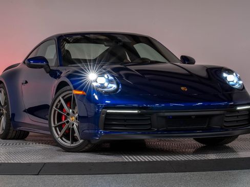 Used 2024 Porsche 911 Carrera 4S AWD/4WD image 32