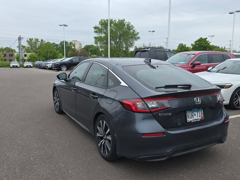 Used 2023 Honda Civic EX-L image 6