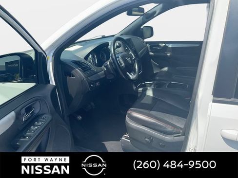 Used 2019 Dodge Grand Caravan GT FWD image 10
