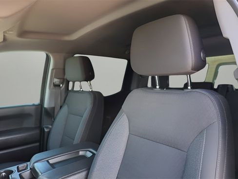 Used 2023 Chevrolet Silverado 1500 Custom image 10