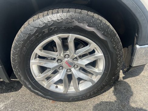 Used 2022 GMC Sierra 1500 SLT image 13