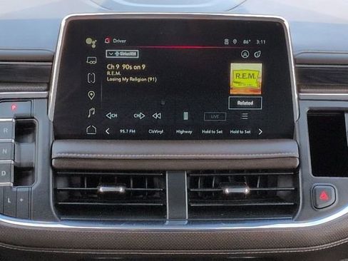 Used 2023 GMC Yukon SLT image 18