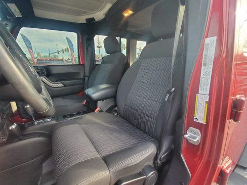 Used 2012 Jeep Wrangler Unlimited Sport image 10