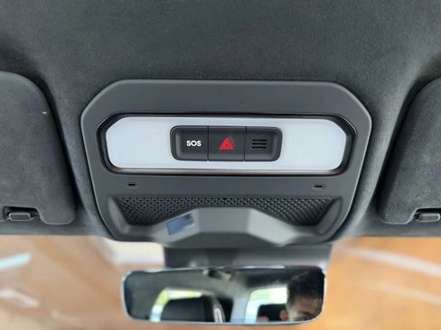 Used 2023 Rivian R1T Adventure AWD/4WD image 38