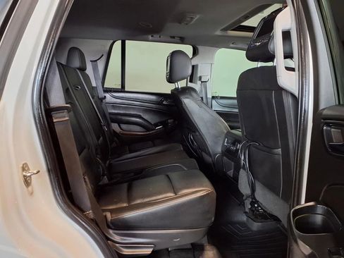 Used 2018 GMC Yukon SLT w/ Premium Edition image 11