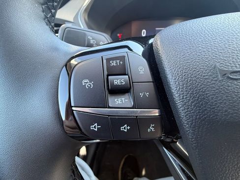 Used 2025 Ford Escape Active w/ Tech Pack #1 AWD/4WD image 15