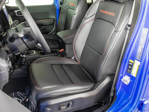 New 2026 Jeep Wrangler Unlimited Rubicon AWD/4WD image 20