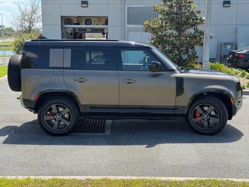 Certified 2020 Land Rover Defender 110 X image 10