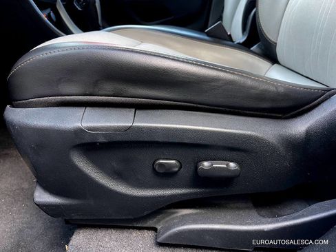 Used 2018 Chevrolet Trax LT w/ LT Convenience Package image 19