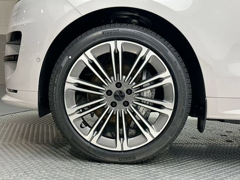 Certified 2026 Land Rover Range Rover Sport Dynamic SE AWD/4WD image 13