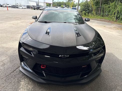 Used 2018 Chevrolet Camaro SS RWD image 3