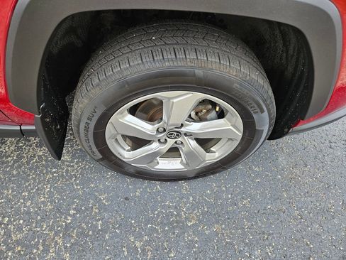 Used 2021 Toyota RAV4 XLE Premium AWD/4WD image 12