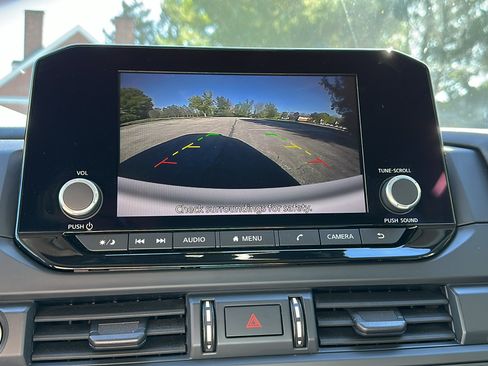 Certified 2023 Nissan Pathfinder S image 17