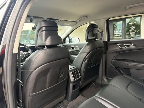 Certified 2024 Kia Sportage EX AWD/4WD image 19
