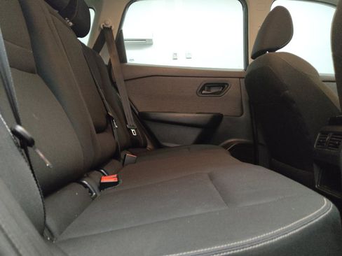 Used 2023 Nissan Rogue S FWD image 19