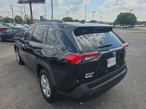Certified 2020 Toyota RAV4 XLE w/ Convenience Package AWD/4WD image 7