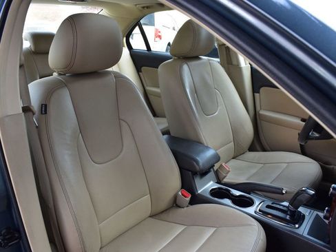 Used 2012 Ford Fusion SEL image 19