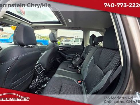 Used 2024 Subaru Forester Premium AWD/4WD image 24