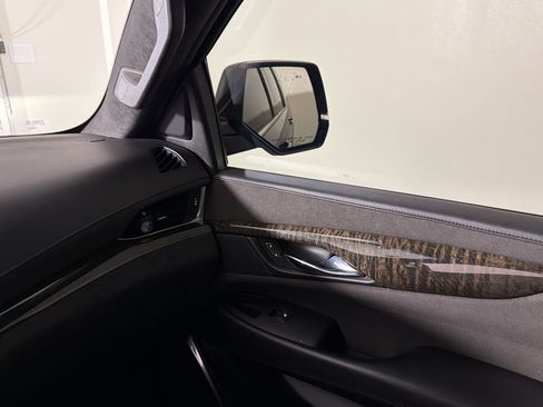 Used 2016 Cadillac Escalade Platinum AWD/4WD image 24